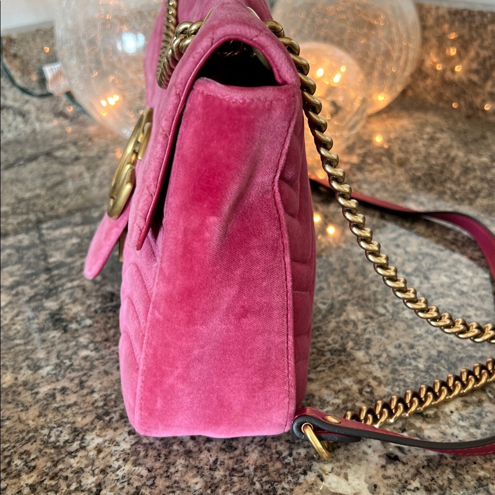 Gucci Fuchsia Velvet GG Marmont Bag - Picture 3 of 15